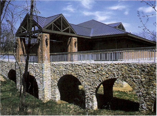 Photo of the visitors' center in October 1991