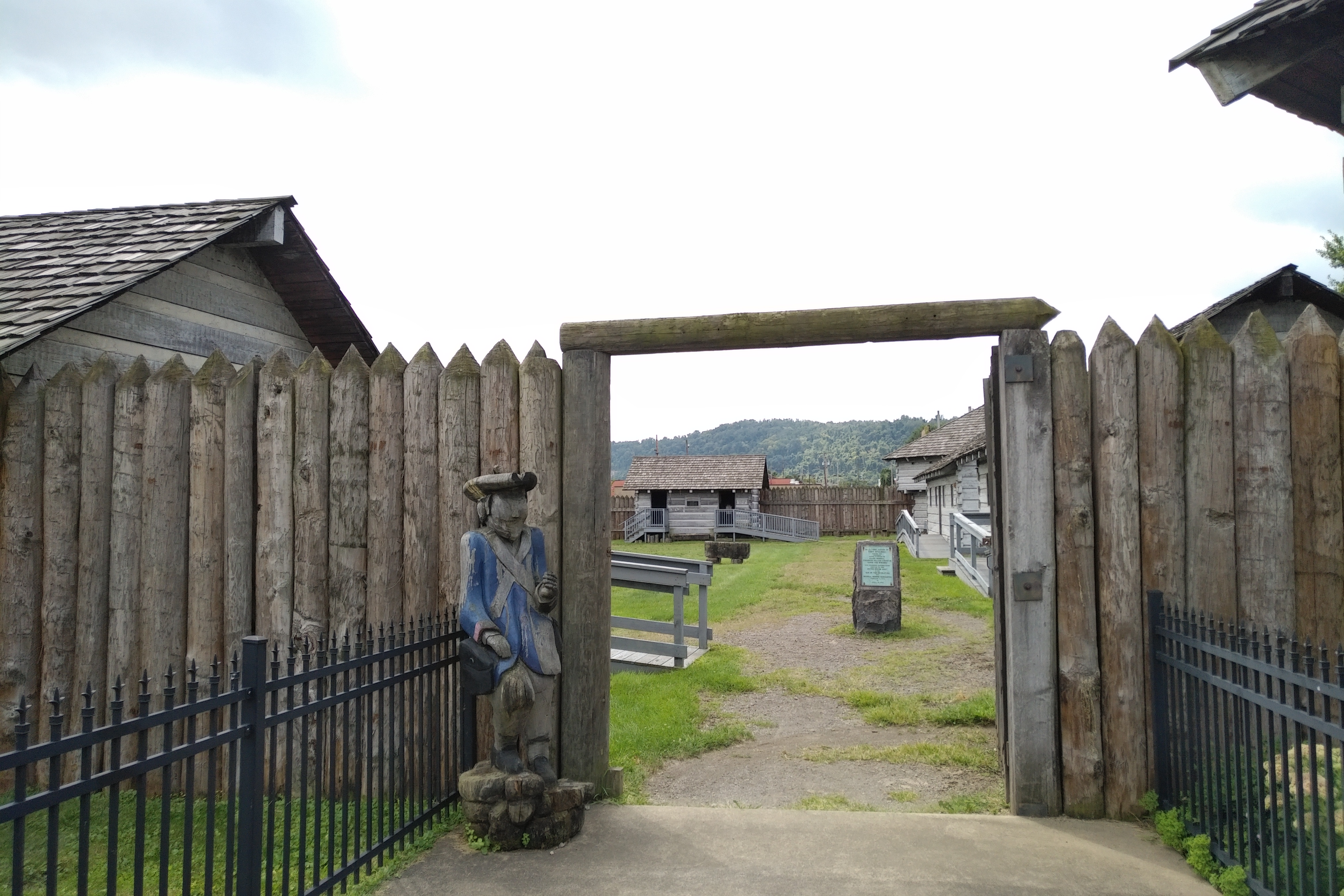 Fort Gate 