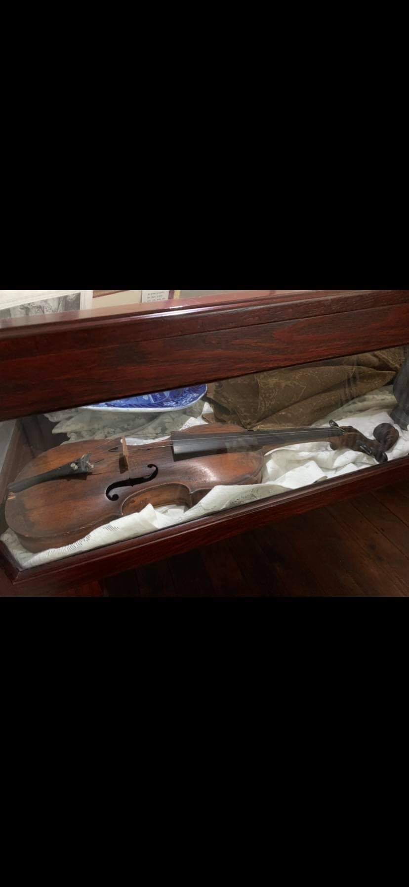 Violin that was played during General Lafayette's visit in 1825