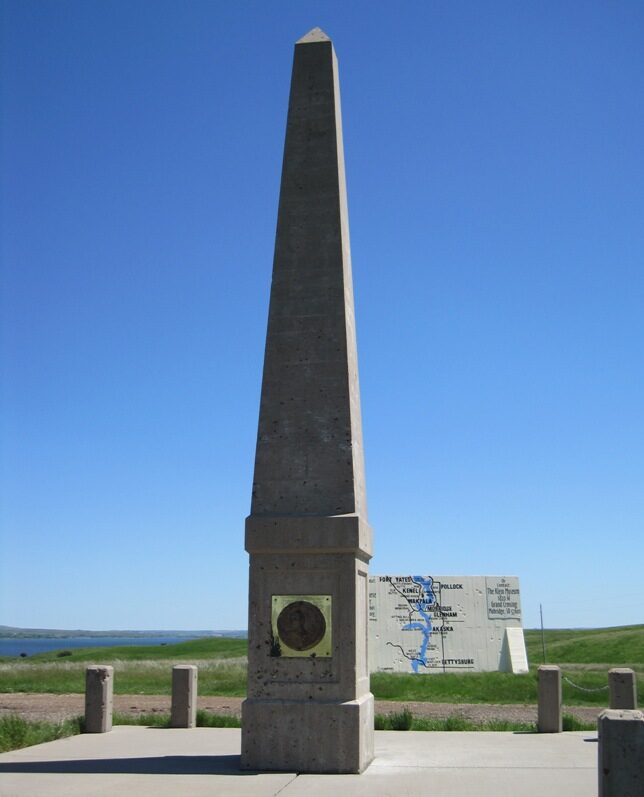 Sakakawea Monument