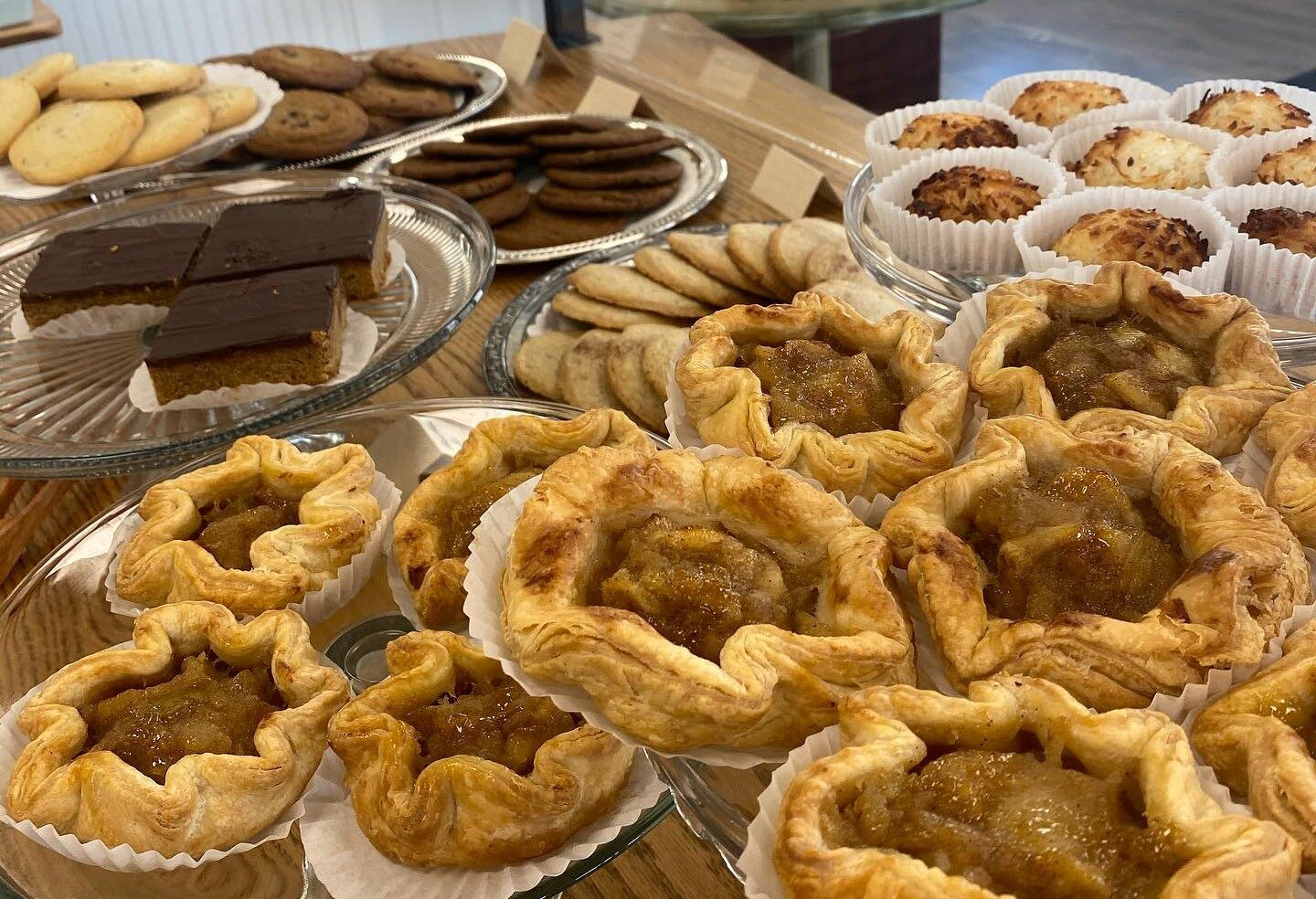 Several baked goods on display at Domenique's Bakery along the Lewis and Clark Historic Trail