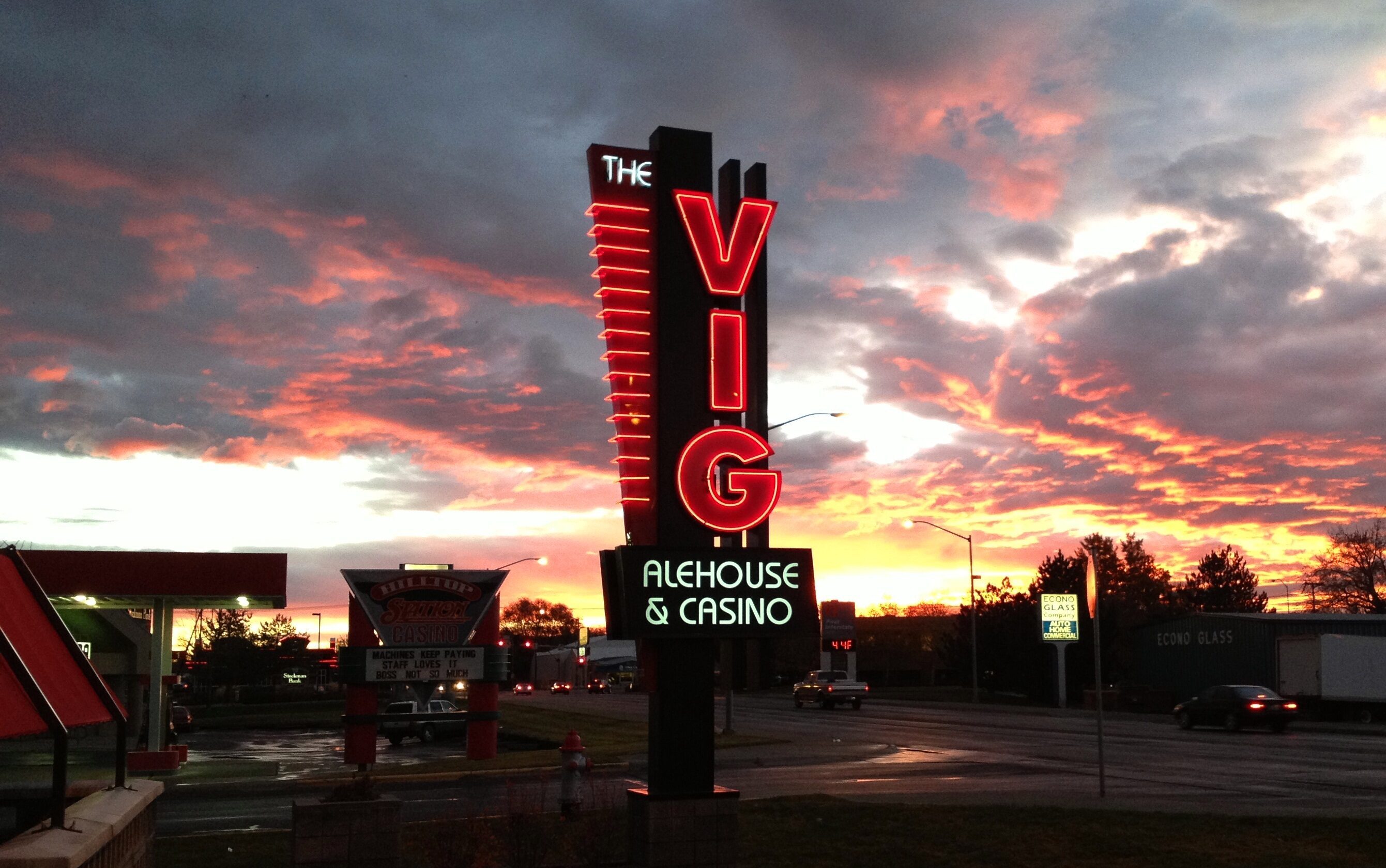 The Vig Alehouse & Casino
