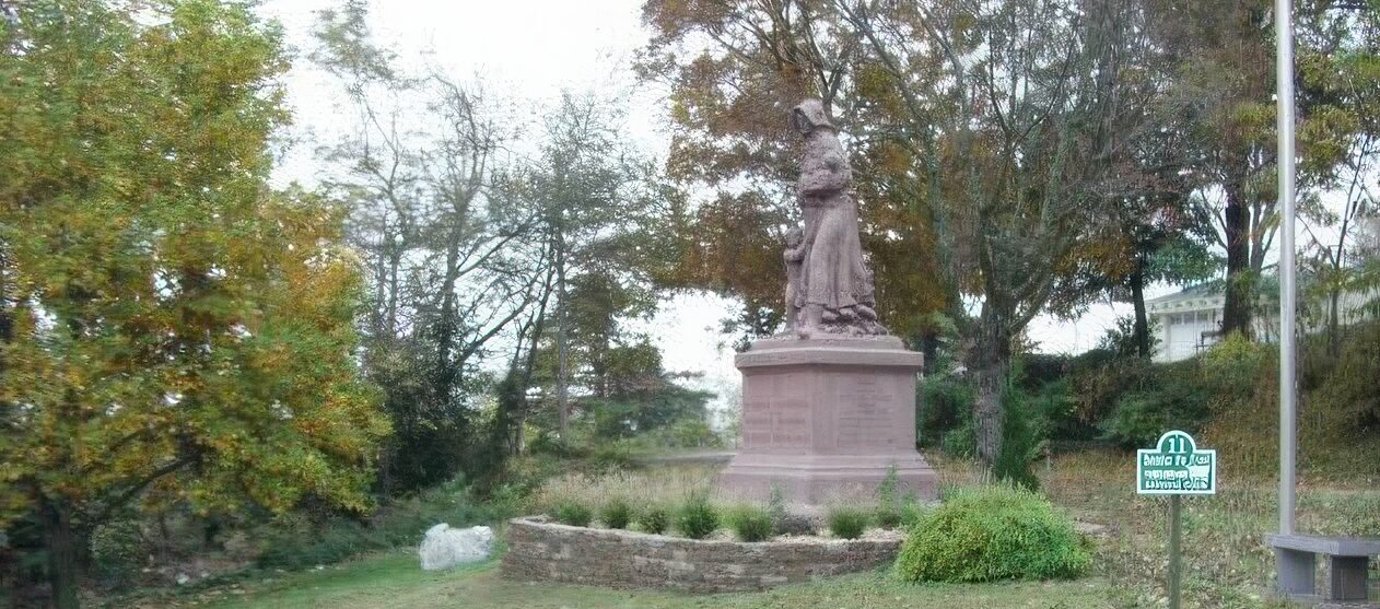 Madonna of the Trail – Lexington, MO