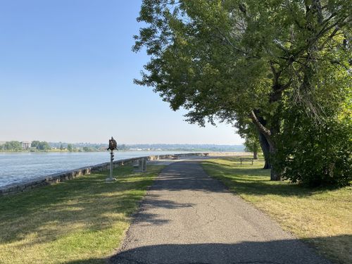 River’s Edge Trail Loop – West Bank Park